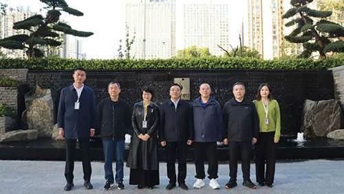 长沙市人大常委会副主任李伟群调研绿之韵