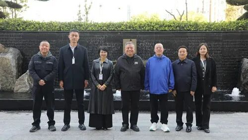 长沙市政协主席陈刚莅临绿之韵调研