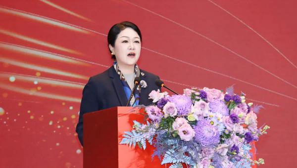 绿之韵劳嘉出席2025湖南省女企业家协会年会