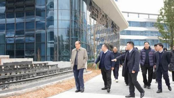 安发总裁高炜深入科创总部现场视察指导