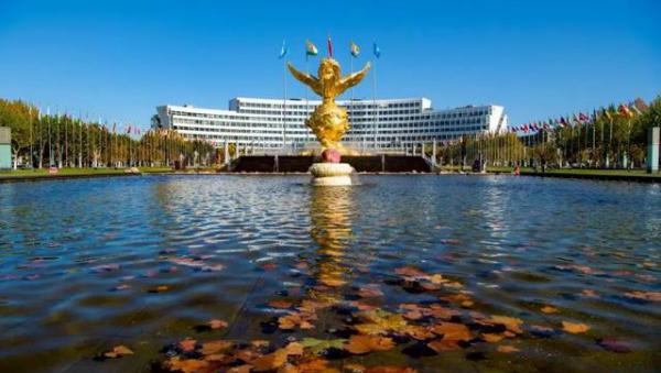 李金元先生及天狮集团彰显民族企业风范