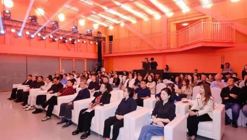 天狮臻然Herbliss李悦绮出席北影节论坛