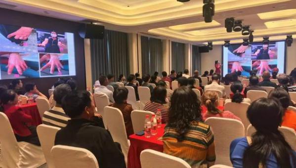 三八妇乐双城同步开展干细胞再生医学分享会