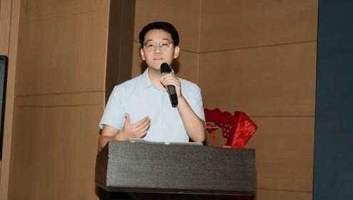 圃美多乐活举办员工法律法规专题培训会