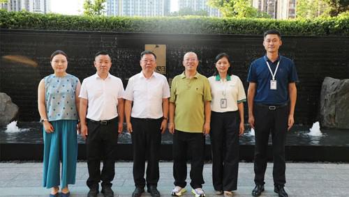 湖南省商务厅商务服务中心主任调研绿之韵