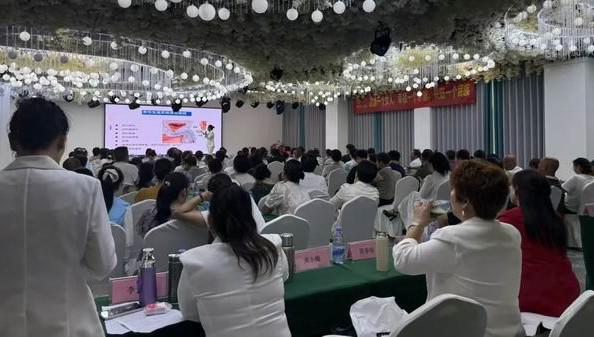 深耕家庭健康 三八妇乐健康大讲堂邵阳站落幕