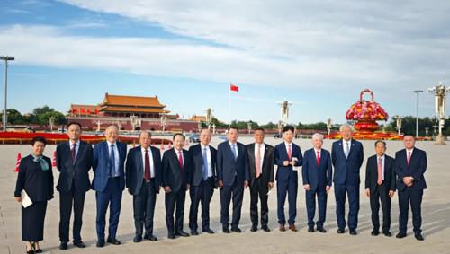 完美董事长古润金受邀出席国庆77周年招待会